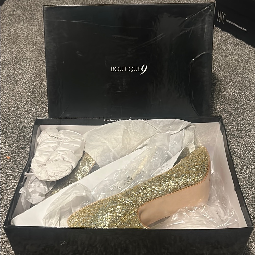 Boutique 9 Gold Glitter Heels for Special Occasions